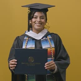 Angel Delatorre, BA in Psychology graduate from SNHU and U.S. Army veteran.