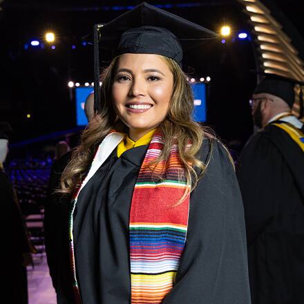 Juliana Zambrano, a 2025 SNHU graduate with a bachelor's degree in business administration.