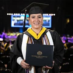 Priscilla Vega, a 2024 SNHU graduate who earned his bachelors degree in business administration.