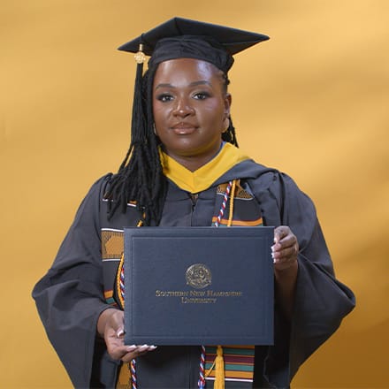 Calise Wall, a 2024 graduate who earned a bachelor's degree in information technology from SNHU.