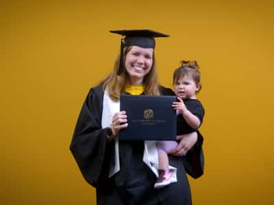 Alyson Mullen, a 2025 bachelor of science in criminal justice graduate from SNHU.