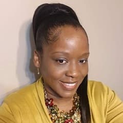 Breonna Williamson '21G, MBA in Healthcare Administration graduate from SNHU.
