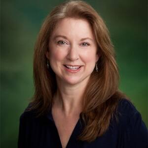 Cindy Alexander, an adjunct instructor and team lead in SNHU's online psychology program.