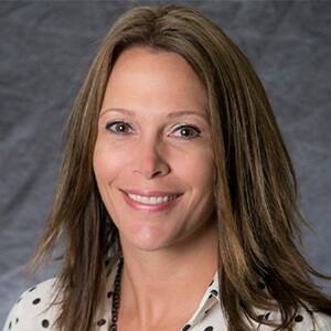 Dr. Crissy Hunter, a clinical faculty member in SNHU's graduate nursing program.