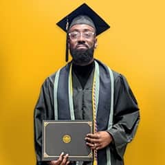 DeVante Martin, bachelor's in business administration from SNHU.
