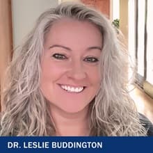 Dr. Leslie Buddington, an online adjunct psychology instructor at SNHU