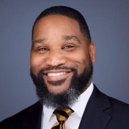 SNHU associate dean of First-Year-Experience and General Education Dr. James Winfield.