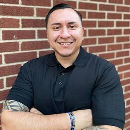 Jose Sanchez, an MBA student with a bachelor's in business administration from SNHU.