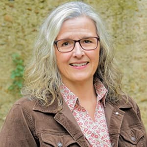 Julia Frankland, senior associate dean of business programs at SNHU.