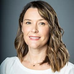 Dr. Julie Minnaugh is a senior associate dean of liberal arts at SNHU.