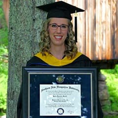 Katie Smith, a 2021 SNHU alum who graduated from the master's in nursing program.