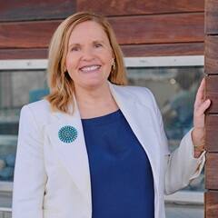 Lisa Marsh Ryerson, SNHU President.