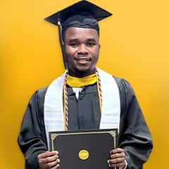 Lorkens Andrew, bachelor’s in business administration from SNHU.