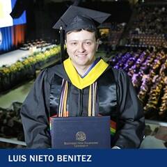 Luis Nieto Benitez, a 2023 SNHU graduate who earned his bachelor’s degree in business administration.