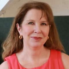 Monique Jordan, an academic dean of online product health for business programs at SNHU.