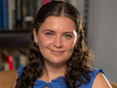 Jessica Cozzi, 2022 graduate from SNHU's MFA in Creative Writing program.