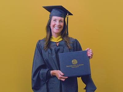 Mary Broderick '25MSN, Master of Science in Nursing graduate from SNHU.