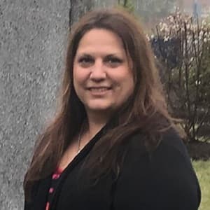 Paulitia "Litia" Sheldon, an instructor in SNHU's online data analytics program.