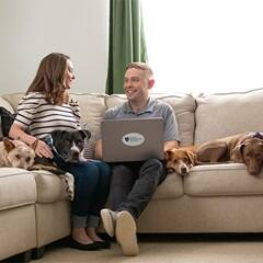U.S. service member and SNHU graduate Rob Thomas and his family.