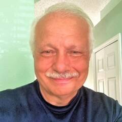 Steve Villone, STEM instructor at SNHU.