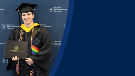 Jenny McCracken, a 2024 bachelors in business administration graduate from SNHU.