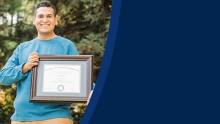 Juan Munoz '22 '24MBA, bachelor's in general studies and Master of Business Administration (MBA) from SNHU.