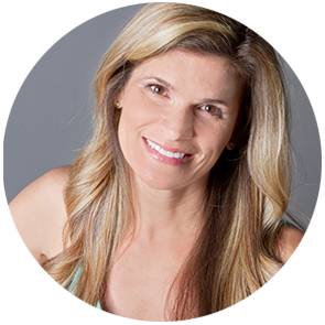 Kim Tomsic Headshot