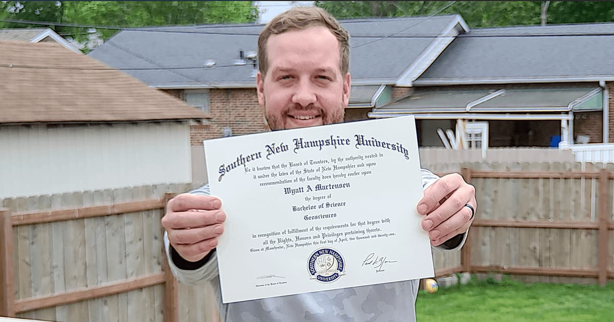 Military Student Earns Geosciences Degree at SNHU